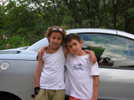 adrien,moi et la voiture de ma mère 2